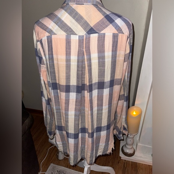 Bella Dahl Linen Blend Pink Plaid Fringed Shirt Women's size M CUTE and COMFY🩷 - Picture 6 of 8